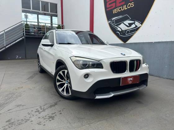 BMW X1 2.0 18I S-DRIVE 4X2 16V GASOLINA 4P AUTOMÁTICO BMW X1 2.0 18I S-DRIVE 4X2 16V GASOLINA 4P AUTOMÁTICO